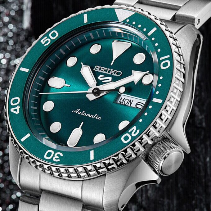 5 Sport 42.5mm Mechanical Silver/Green