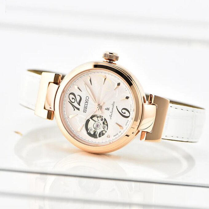Japan Lukia Series Mechanical Watch