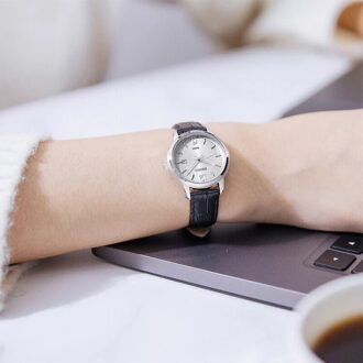 quartz Watch White